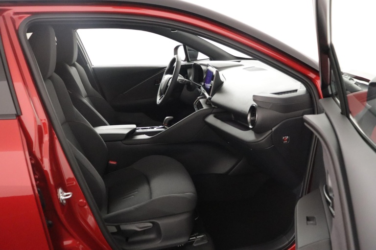Toyota C-HR - 2.0 Plug-in Hybrid 220 Dynamic 19