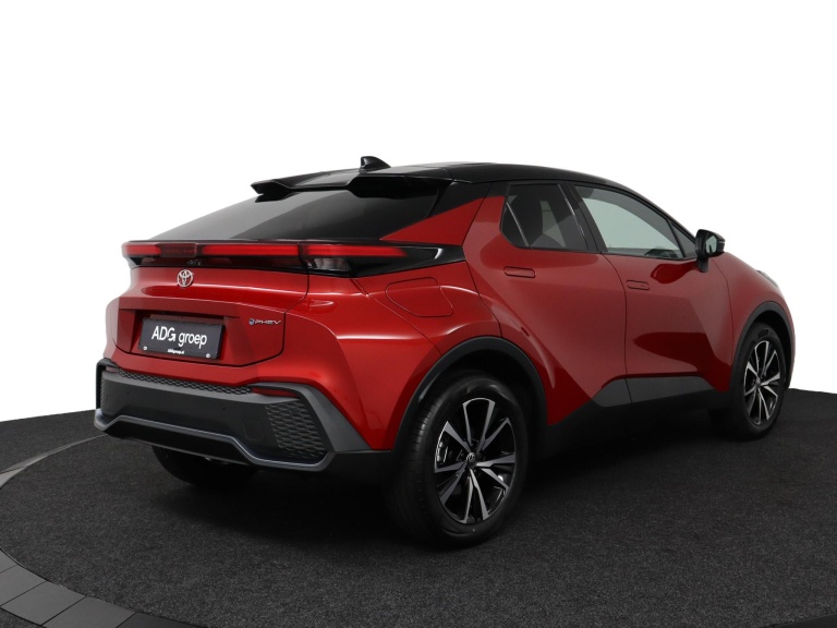 Toyota C-HR - 2.0 Plug-in Hybrid 220 Dynamic 2
