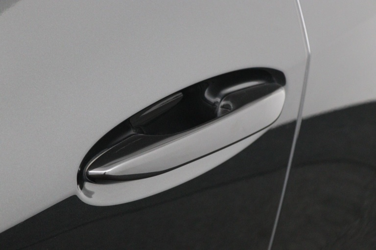 Lexus UX - 300e Business 54 kWh 35