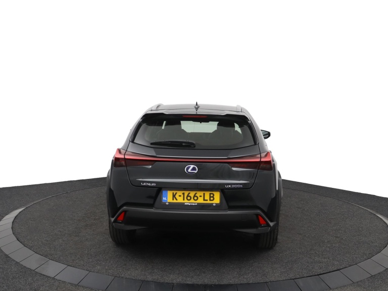 Lexus UX - 300e Business 54 kWh 47
