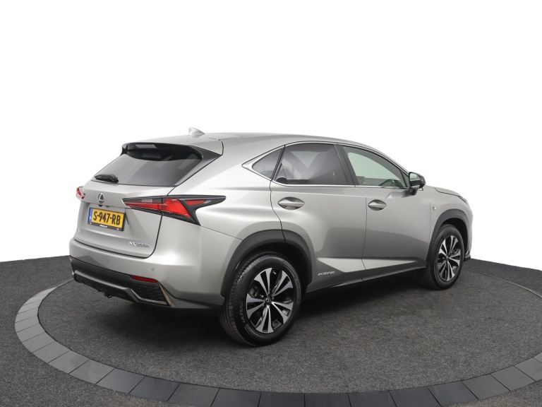 Lexus NX - 300h AWD F F SPORT Line 2