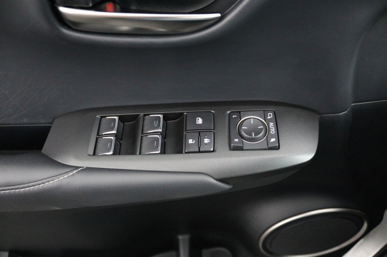 Lexus NX - 300h AWD F F SPORT Line 29