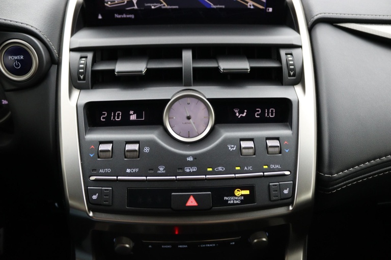 Lexus NX - 300h AWD F F SPORT Line 7