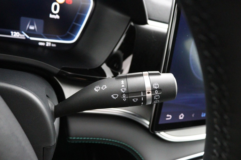 BYD SEAL U - 1.5 DM-i FWD Boost 39