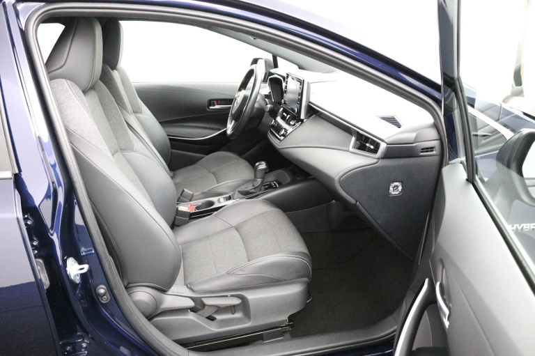 Toyota Corolla Touring Sports - 1.8 Hybrid Dynamic 22