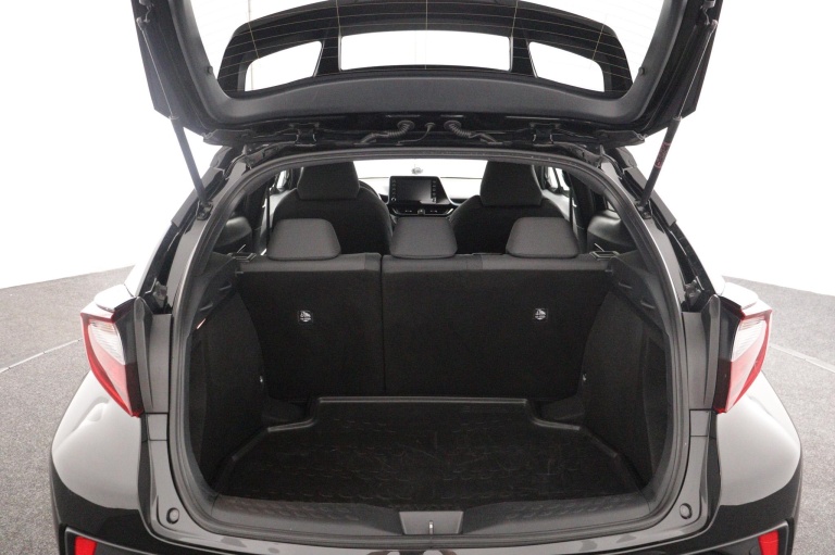 Toyota C-HR - 1.8 Hybrid Business Plus 22