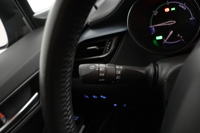 Toyota C-HR - 1.8 Hybrid Business Plus 30