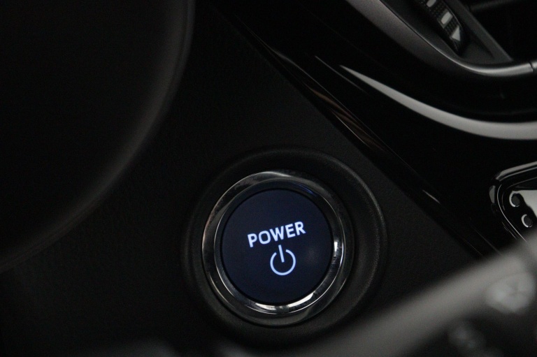 Toyota C-HR - 1.8 Hybrid Business Plus 38