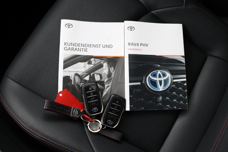 Toyota RAV4 - 2.5 Plug-in Hybrid AWD Bi-Tone Plus 11