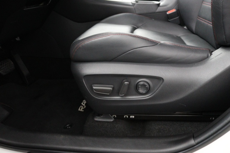 Toyota RAV4 - 2.5 Plug-in Hybrid AWD Bi-Tone Plus 42