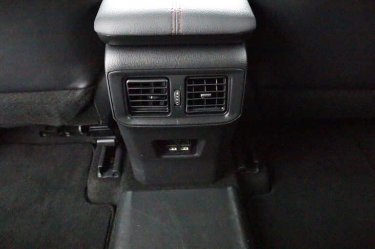 Toyota RAV4 - 2.5 Plug-in Hybrid AWD Bi-Tone Plus 44
