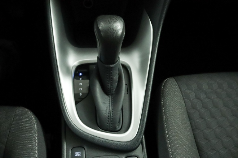 Toyota Yaris - 1.5 Hybrid Dynamic 26