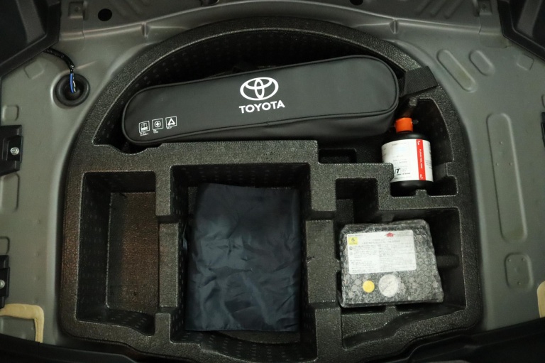 Toyota Yaris - 1.5 Hybrid Dynamic 32