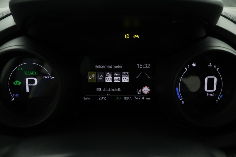 Toyota Yaris - 1.5 Hybrid Dynamic 41