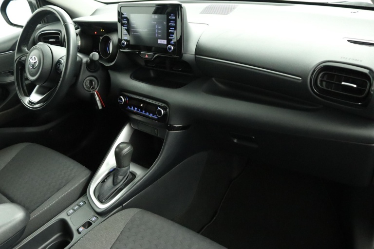 Toyota Yaris - 1.5 Hybrid Dynamic 48