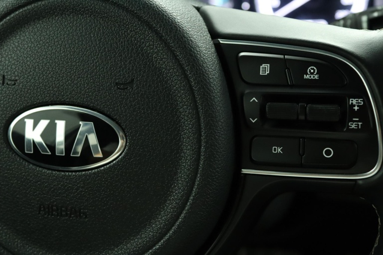Kia Niro - 1.6 GDi Hybrid ExecutiveLine 18