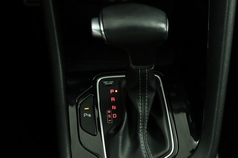 Kia Niro - 1.6 GDi Hybrid ExecutiveLine 24
