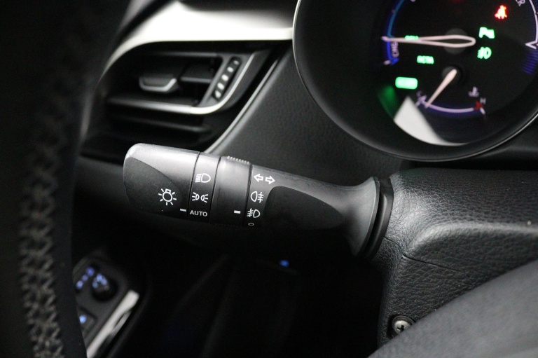 Toyota C-HR - 1.8 Hybrid Executive 31