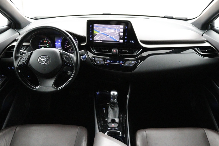 Toyota C-HR - 1.8 Hybrid Executive 4