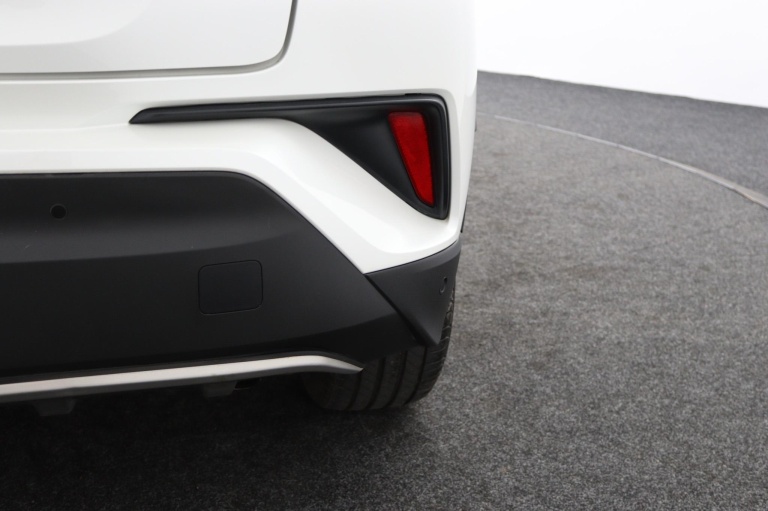 Toyota C-HR - 1.8 Hybrid Executive 42