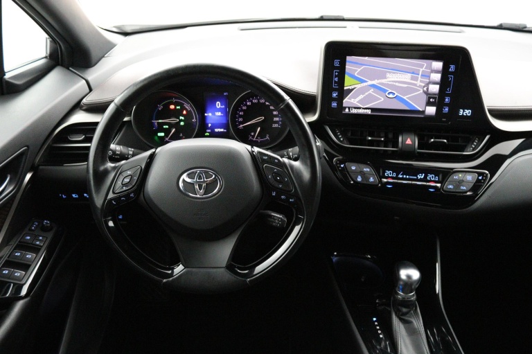 Toyota C-HR - 1.8 Hybrid Executive 43