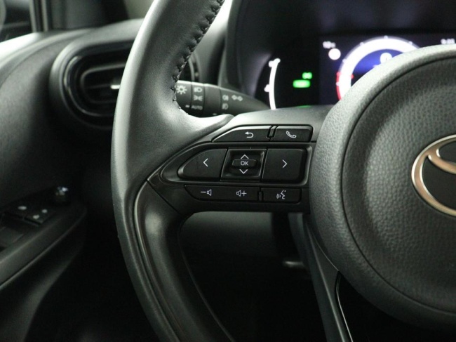 Toyota Yaris - 1.5 Hybrid 115 First Edition