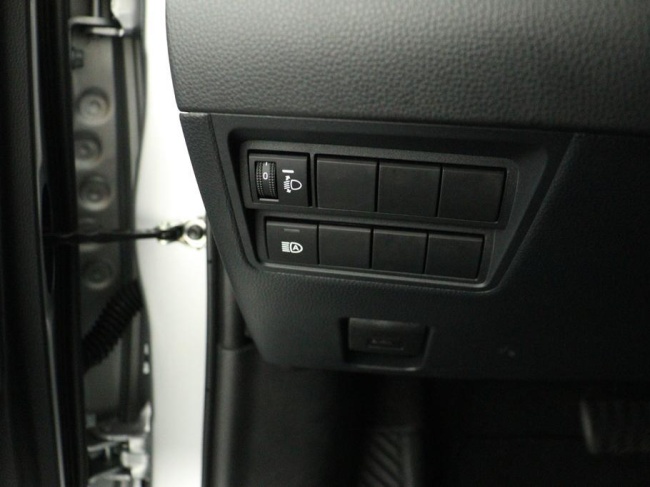 Toyota Yaris - 1.5 Hybrid 115 First Edition