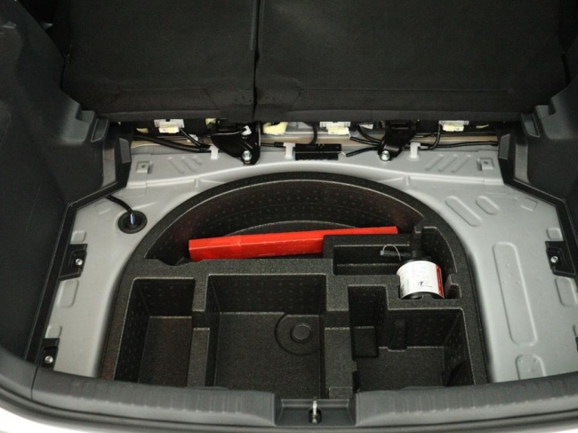 Toyota Yaris - 1.5 Hybrid 115 First Edition