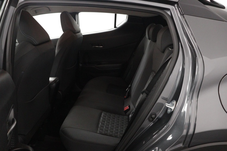 Toyota C-HR - 1.8 Hybrid Dynamic 17