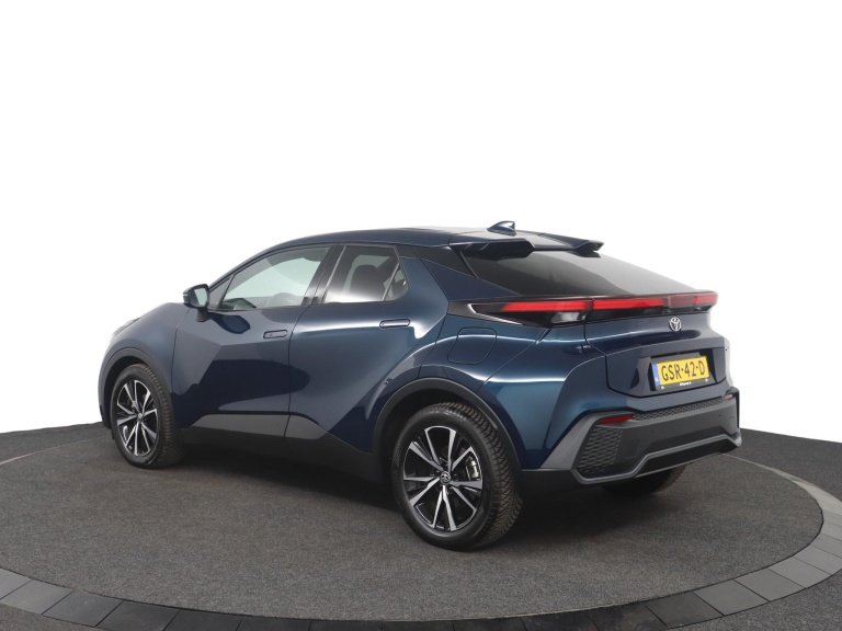 Toyota C-HR - 1.8 Hybrid 140 Dynamic 12