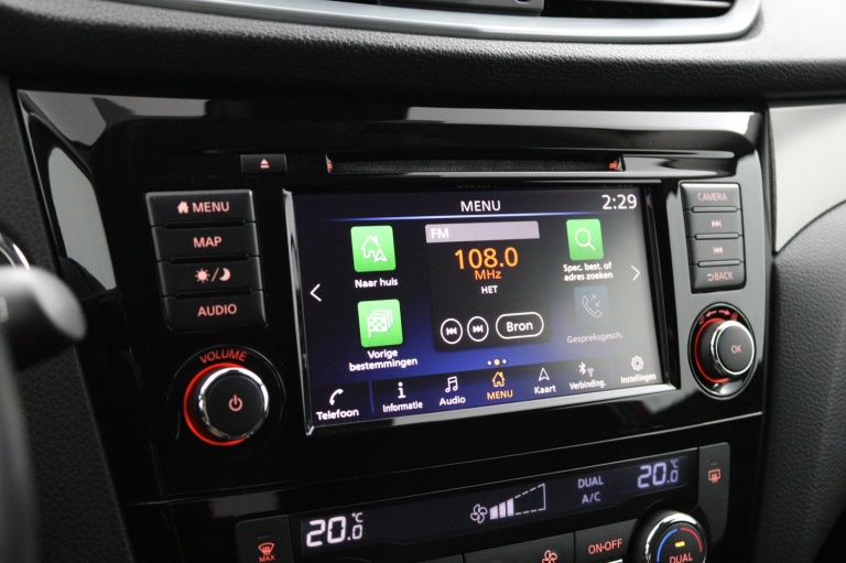 Nissan Qashqai - 1.3 DIG-T N-Connecta 20