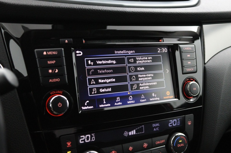 Nissan Qashqai - 1.3 DIG-T N-Connecta 21