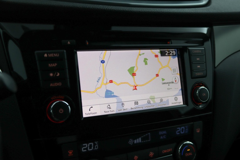 Nissan Qashqai - 1.3 DIG-T N-Connecta 28