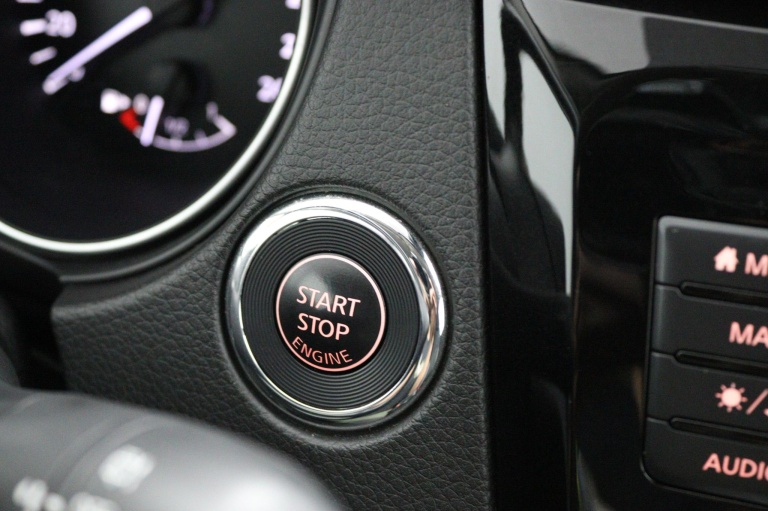 Nissan Qashqai - 1.3 DIG-T N-Connecta 33