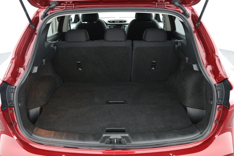 Nissan Qashqai - 1.3 DIG-T N-Connecta 35