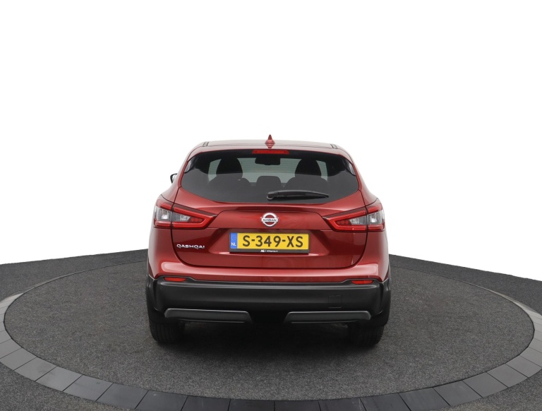 Nissan Qashqai - 1.3 DIG-T N-Connecta 8