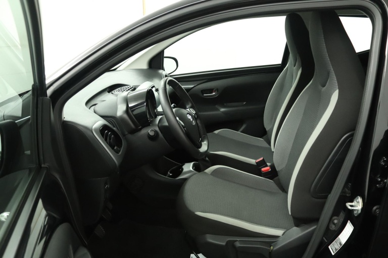 Toyota Aygo - 1.0 VVT-i x-play 17