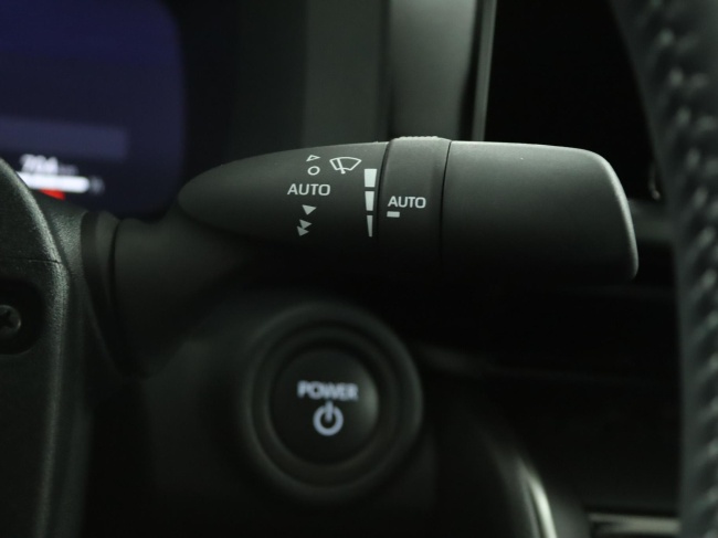 Toyota C-HR - 1.8 Hybrid 140 Dynamic