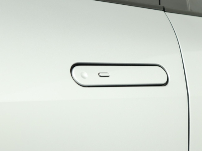 Toyota C-HR - 1.8 Hybrid 140 Dynamic