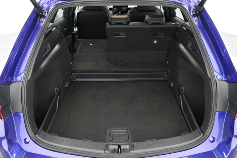 Toyota Corolla Touring Sports - 1.8 Hybrid First Edition 24