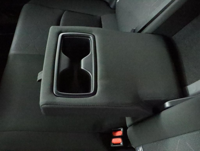 Toyota RAV4 - 2.5 Hybrid First Edition 114