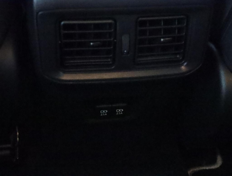 Toyota RAV4 - 2.5 Hybrid First Edition 141