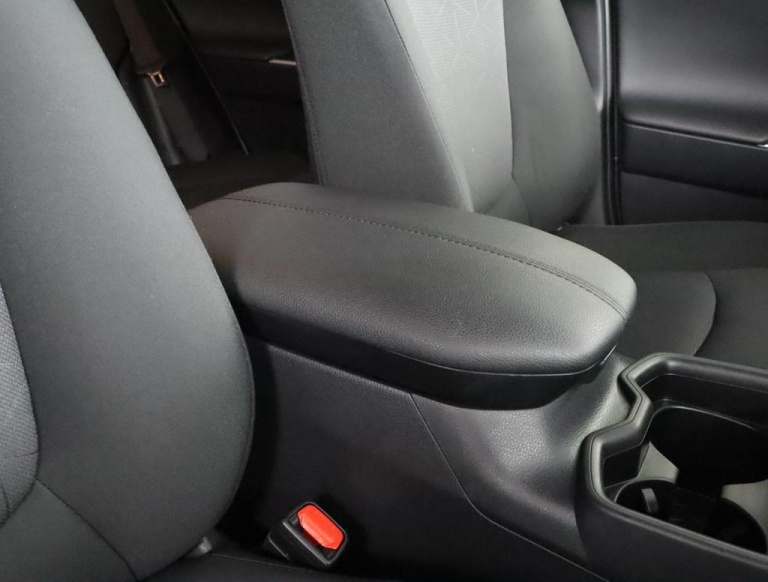 Toyota RAV4 - 2.5 Hybrid First Edition 8