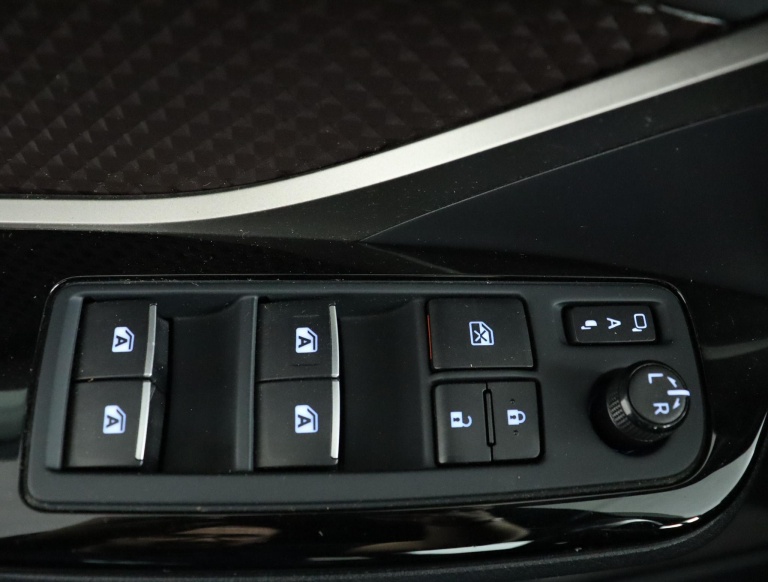 Toyota C-HR - 1.8 Hybrid Executive 29