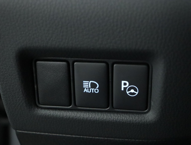 Toyota C-HR - 1.8 Hybrid Executive 30