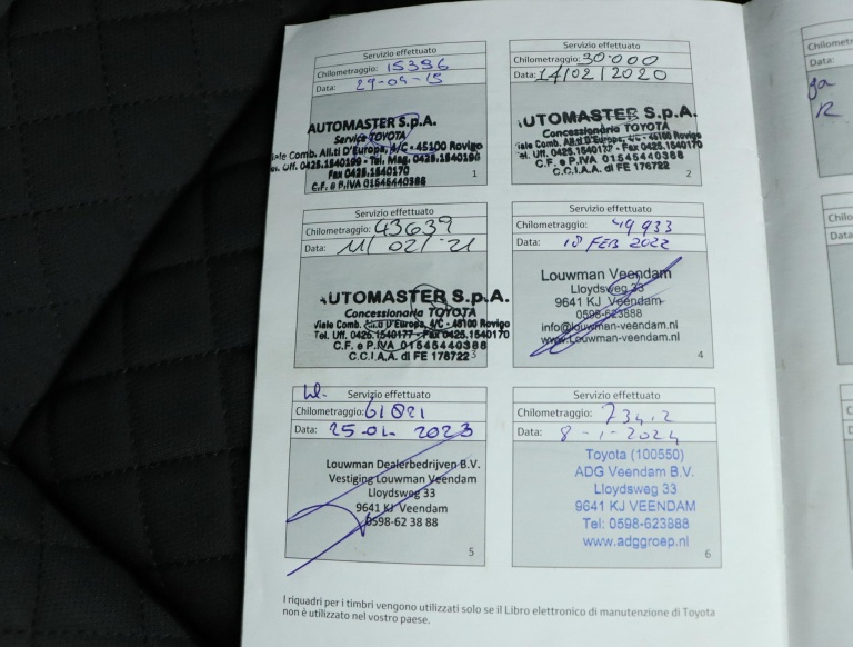 Toyota C-HR - 1.8 Hybrid Executive 45