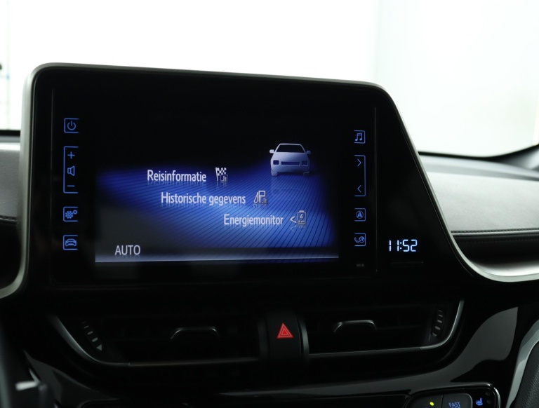 Toyota C-HR - 1.8 Hybrid Executive 60