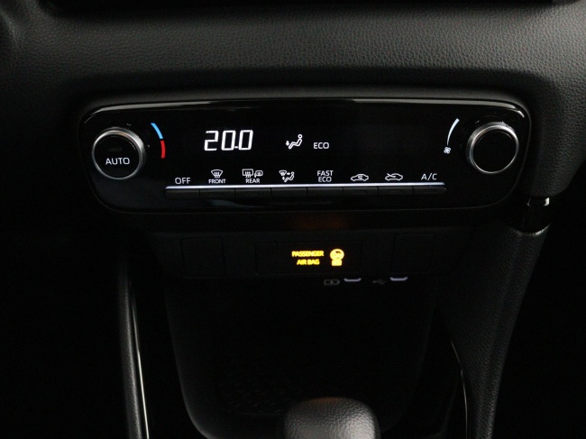 Toyota Yaris - 1.5 Hybrid 115 First Edition