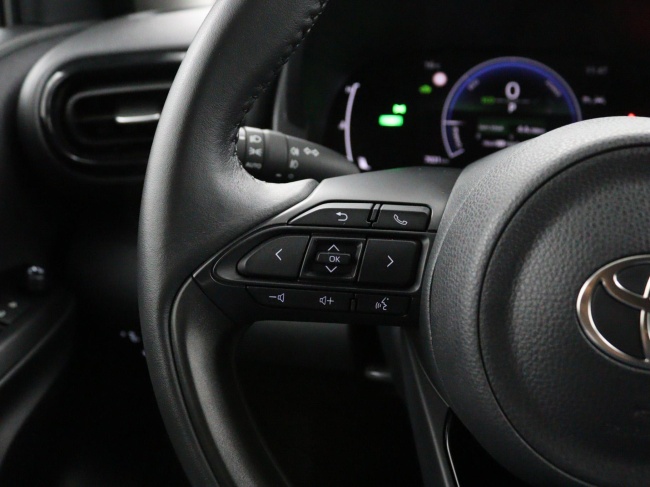 Toyota Yaris - 1.5 Hybrid 115 First Edition