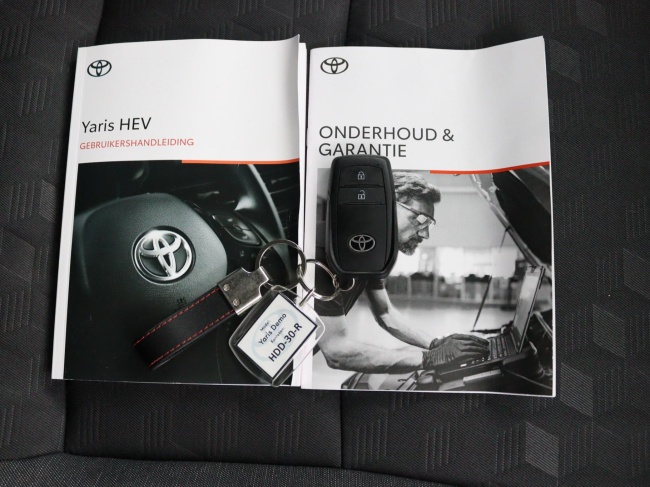 Toyota Yaris - 1.5 Hybrid 115 First Edition